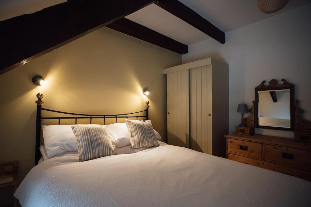 Barn Cottage - Family-Friendly Cottage With Heated Indoor Pool Haverfordwest Zewnętrze zdjęcie