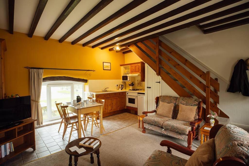 Barn Cottage - Family-Friendly Cottage With Heated Indoor Pool Haverfordwest Zewnętrze zdjęcie